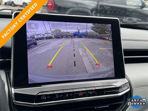 Certified 2022 Jeep Compass Limited image 32