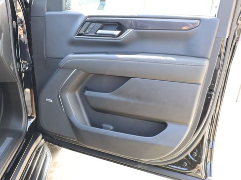 New 2026 GMC Yukon XL Elevation w/ Elevation Premium Package AWD/4WD image 43