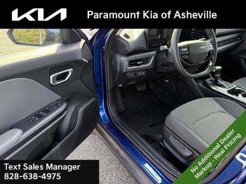 New 2025 Kia K4 LXS image 15