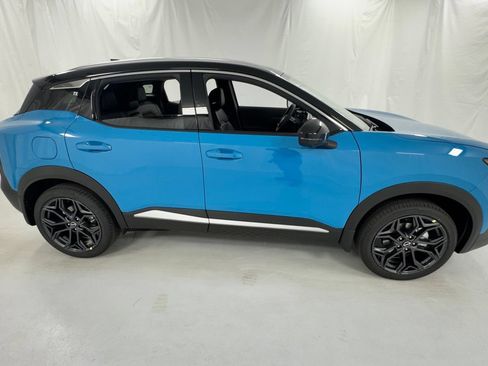 New 2026 Nissan Kicks SR w/ SR Premium Package AWD/4WD image 2