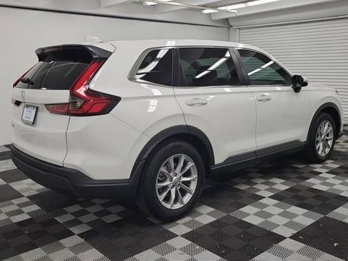 Used 2025 Honda CR-V EX image 6
