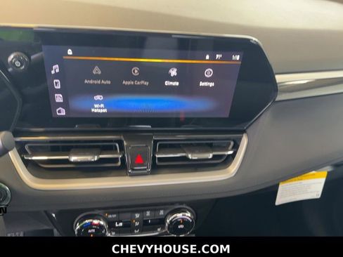 New 2026 Chevrolet TrailBlazer LT w/ Convenience Package FWD image 17