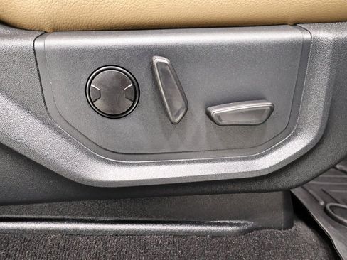 Certified 2022 Ford F350 Lariat w/ Lariat Ultimate Package image 20