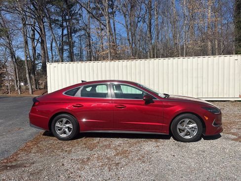 Used 2023 Hyundai Sonata SE w/ Cargo Package FWD image 5