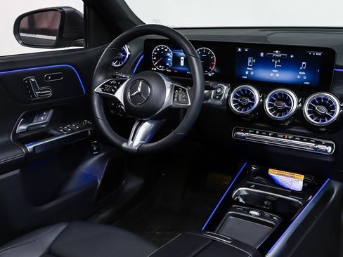 New 2026 Mercedes-Benz GLB 250 4MATIC image 12