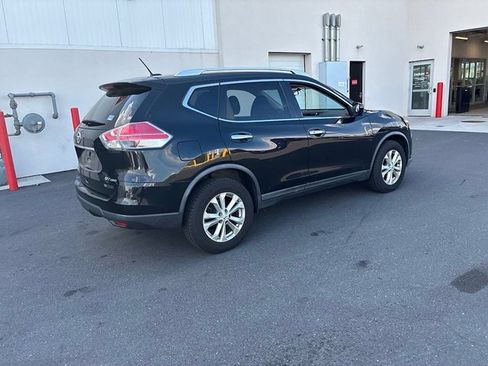 Used 2016 Nissan Rogue SV w/ SV Premium Package AWD/4WD image 8