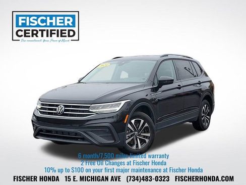 Used 2024 Volkswagen Tiguan S image 1