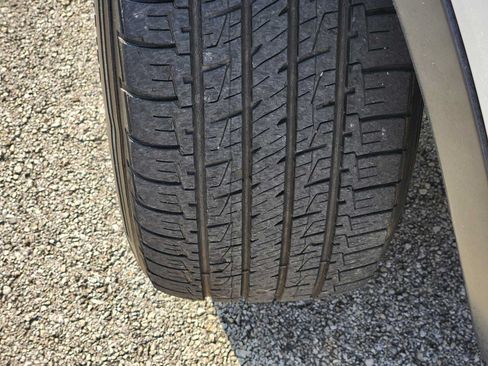 Used 2018 Land Rover Discovery Sport HSE AWD/4WD image 10