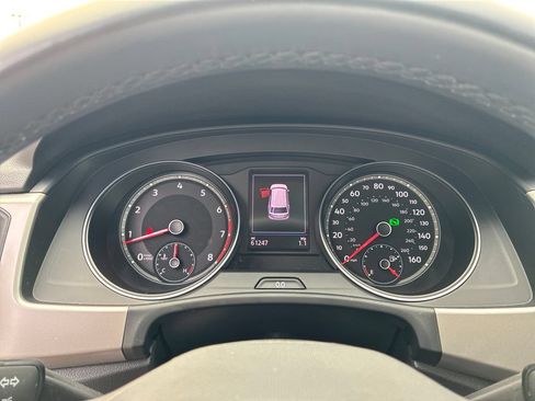 Used 2021 Volkswagen Atlas SE w/ Panoramic Sunroof Package AWD/4WD image 14