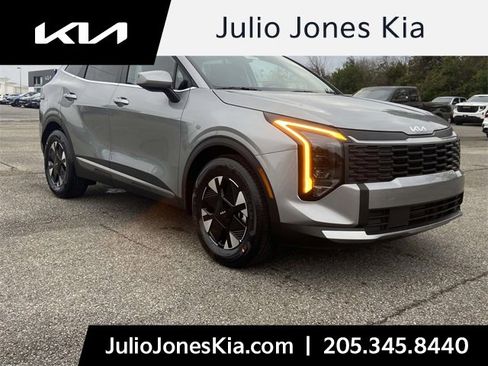 New 2026 Kia Sportage LX image 1