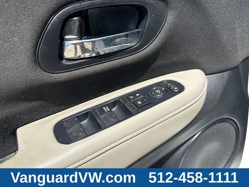 Used 2019 Honda HR-V LX image 23