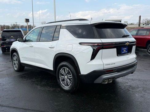 New 2026 Chevrolet Traverse LT image 8