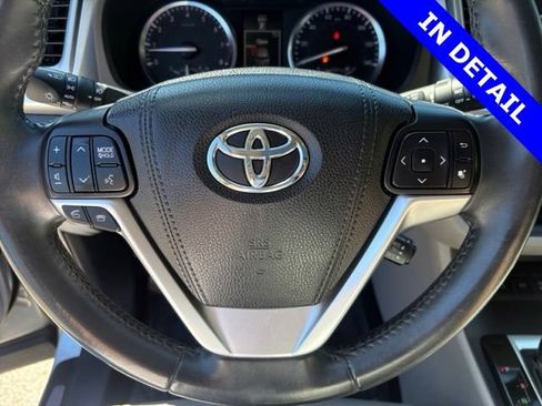 Used 2016 Toyota Highlander Limited AWD/4WD image 28