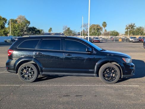 Used 2015 Dodge Journey SXT w/ Flexible Seating Group image 5