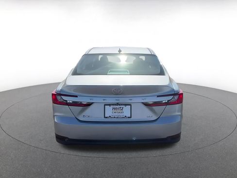 Used 2025 Toyota Camry LE image 12