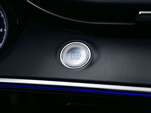 Certified 2022 Genesis GV70 3.5T Sport image 25