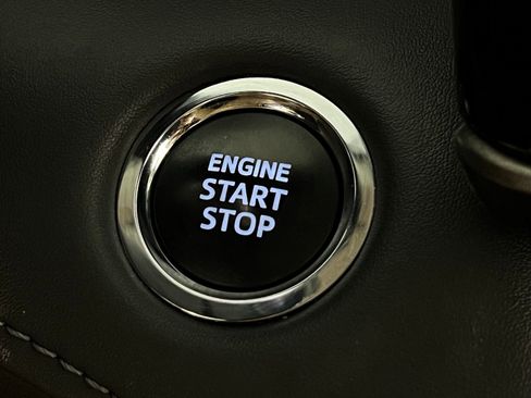 Used 2023 Toyota Highlander LE image 20