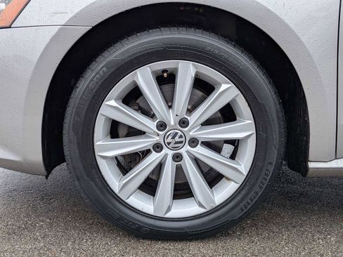 Used 2013 Volkswagen Passat 2.5 SEL Premium image 13