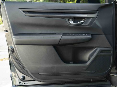 Used 2026 Honda CR-V EX image 36