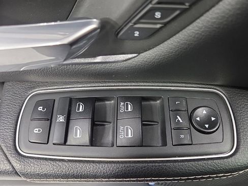Used 2021 RAM 1500 Laramie w/ Sport Appearance Package AWD/4WD image 30