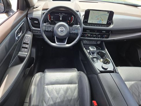 Used 2021 Nissan Rogue Platinum AWD/4WD image 18