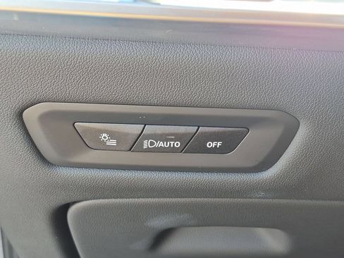 Certified 2025 BMW X5 sDrive40i w/ Premium Package RWD image 19