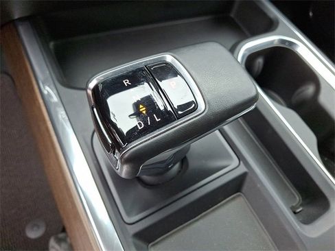 Used 2023 Chevrolet Silverado 1500 High Country image 11