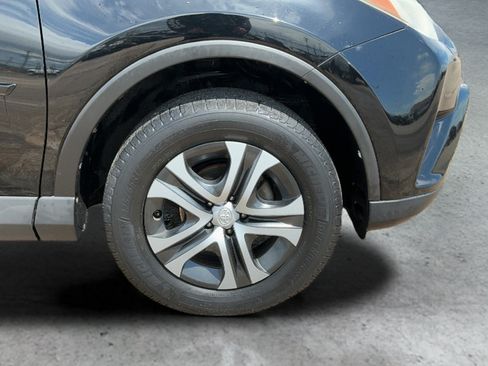 Used 2017 Toyota RAV4 LE FWD image 25