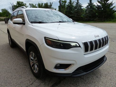 Used 2020 Jeep Cherokee Latitude Plus w/ Comfort/Convenience Group AWD/4WD image 14