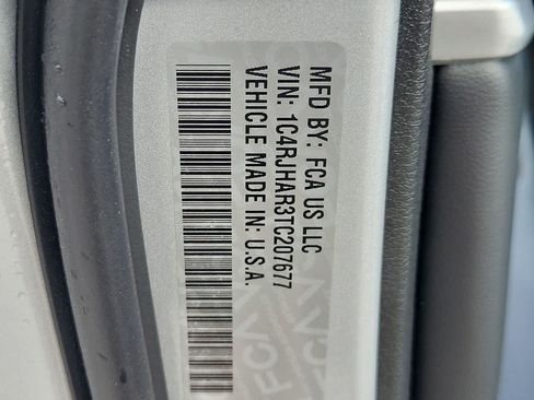 New 2026 Jeep Grand Cherokee Altitude AWD/4WD image 29
