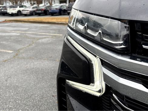 Used 2024 Chevrolet Tahoe LT RWD image 24