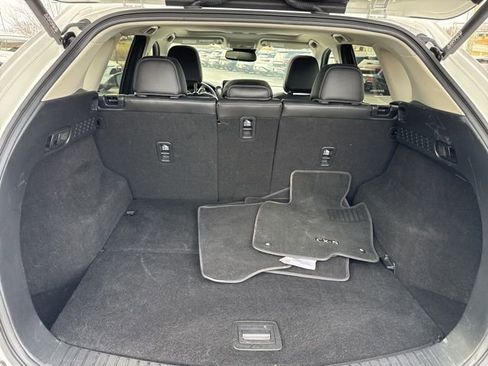 Used 2025 MAZDA CX-5 AWD 2.5 S w/ Preferred Package image 17