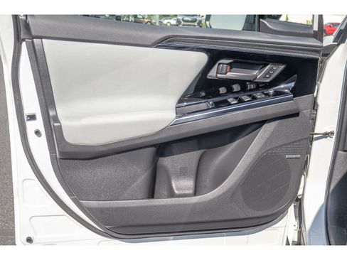 Used 2023 Subaru Solterra AWD image 18