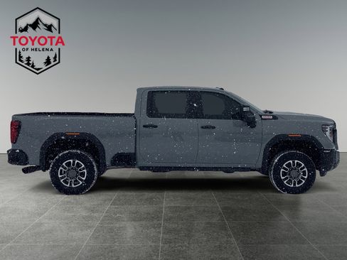 Used 2024 GMC Sierra 3500 SLT w/ SLT Premium Package image 6