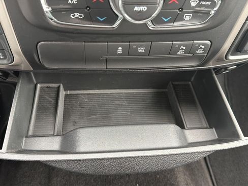 Used 2017 RAM 1500 Big Horn AWD/4WD image 22