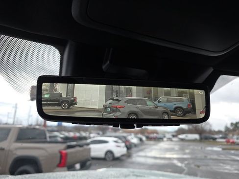 Used 2024 Toyota Tundra Platinum image 27