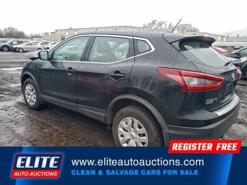 Used 2020 Nissan Rogue Sport S image 3