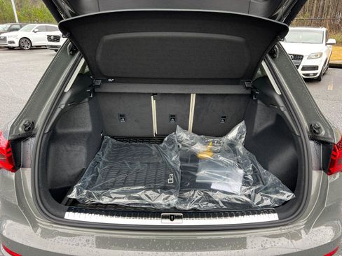 New 2025 Audi Q3 2.0T Premium image 12