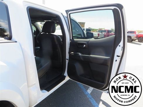 Used 2021 Toyota Tacoma TRD Sport image 49