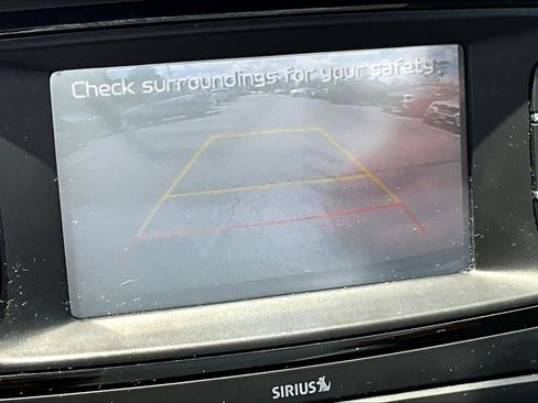 Used 2017 Kia Sorento LX image 20