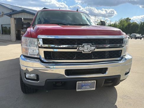 Used 2011 Chevrolet Silverado 2500 LT w/ Interior Plus Package AWD/4WD image 36