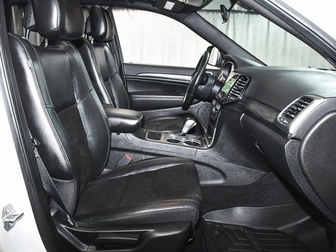 Used 2021 Jeep Grand Cherokee Laredo X image 46