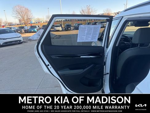 Used 2024 Kia Seltos SX w/ SX Sunroof Package image 24