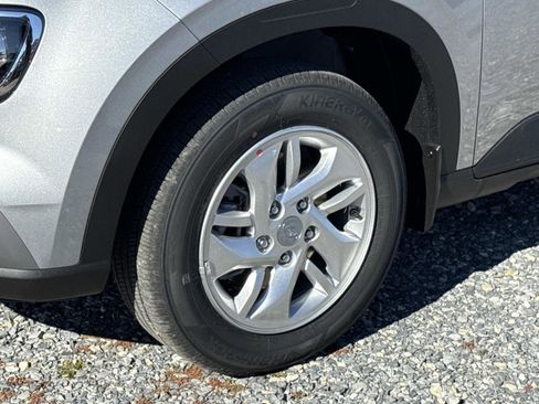New 2026 Hyundai Venue SE image 17