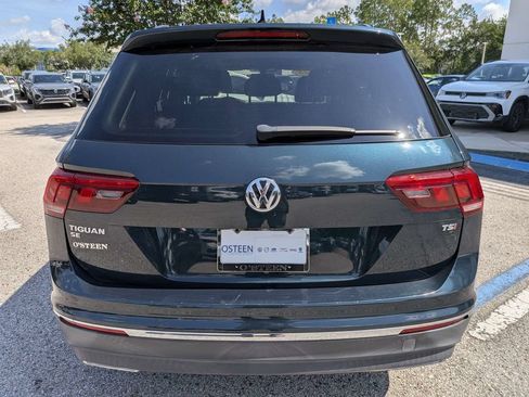 Used 2018 Volkswagen Tiguan SEL FWD image 5