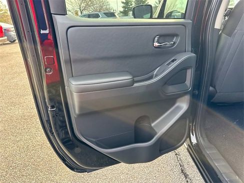 New 2026 Nissan Frontier SV image 14