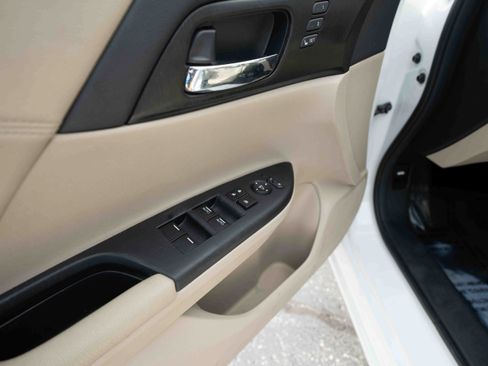 Used 2013 Honda Accord EX-L image 7