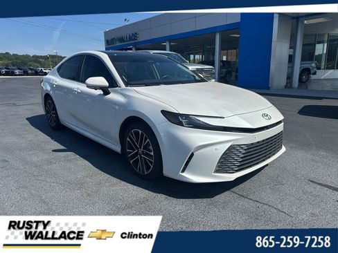 Used 2025 Toyota Camry XLE w/ Premium Plus Package AWD/4WD image 1