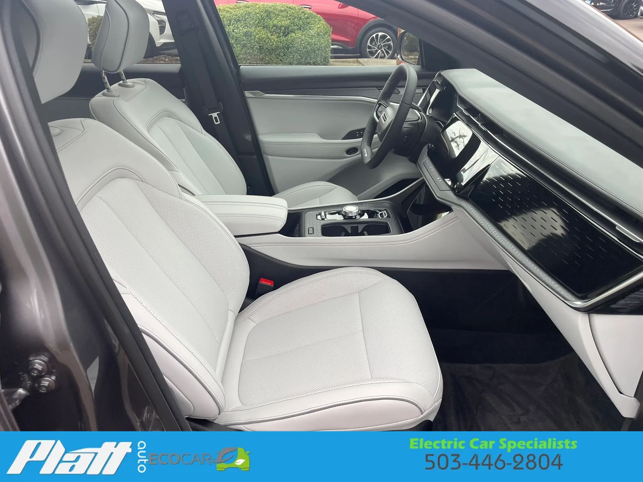 Used 2025 Jeep Wagoneer S Limited AWD/4WD image 55