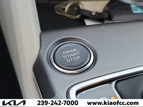 New 2026 Kia Sportage EX FWD image 31